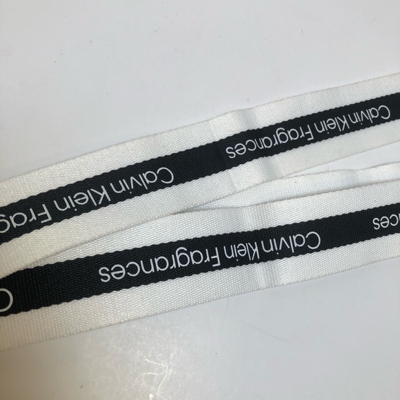 Calvin Klein Purse Guitar Strap, Crossbody - Picture 8 of 10